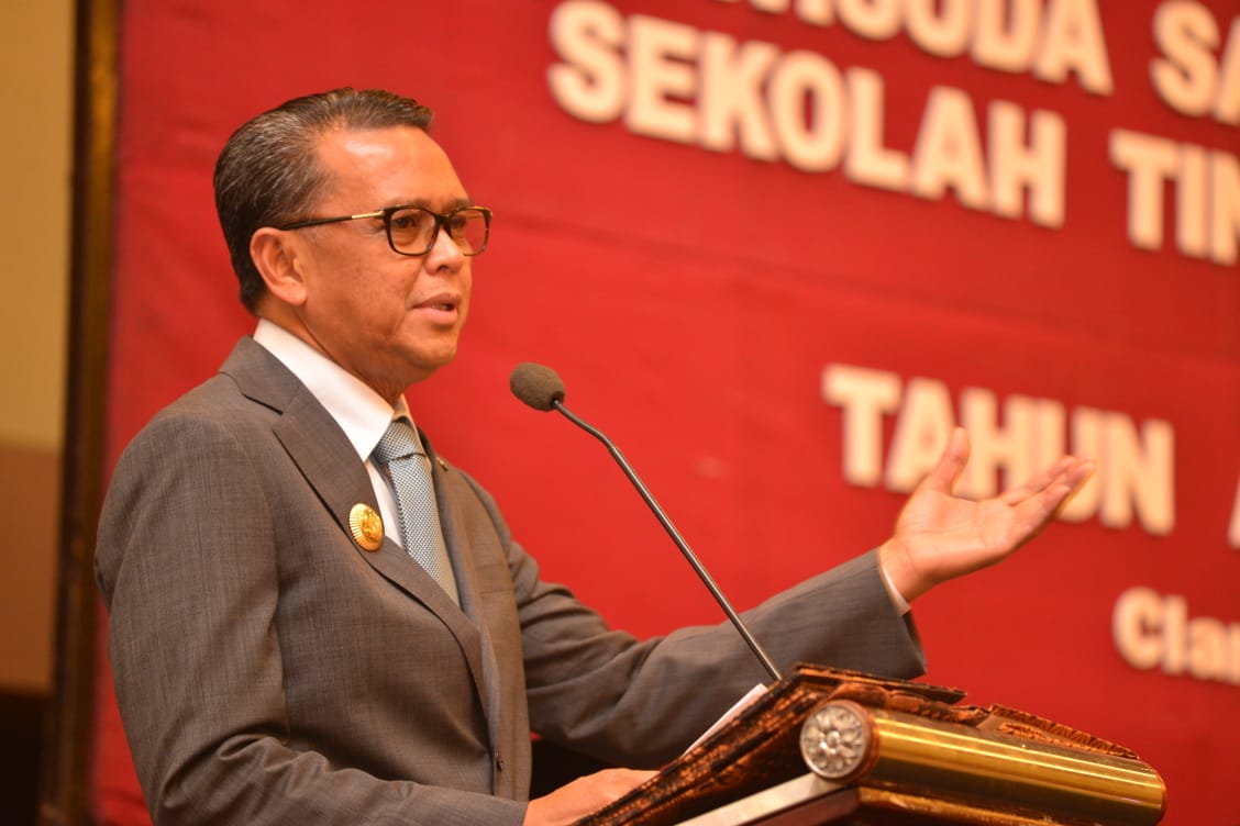 Gubernur Harap Wisudawan STIE Amkop Dorong Percepatan Kebutuhan Masyarakat Gubernur Harap Wisudawan STIE Amkop Dorong Percepatan Kebutuhan Masyarakat