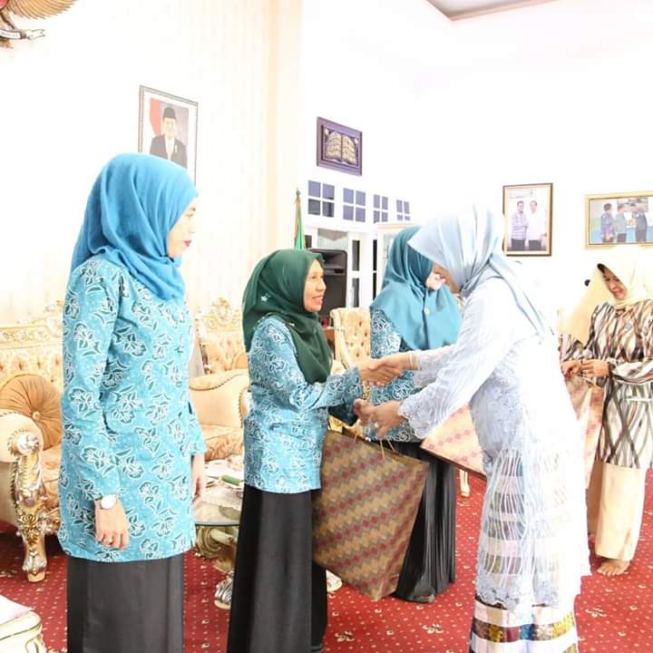 Ketua PKK Barru Terima Kunjungan Tim SMEP, Ini yang Dibincangkan