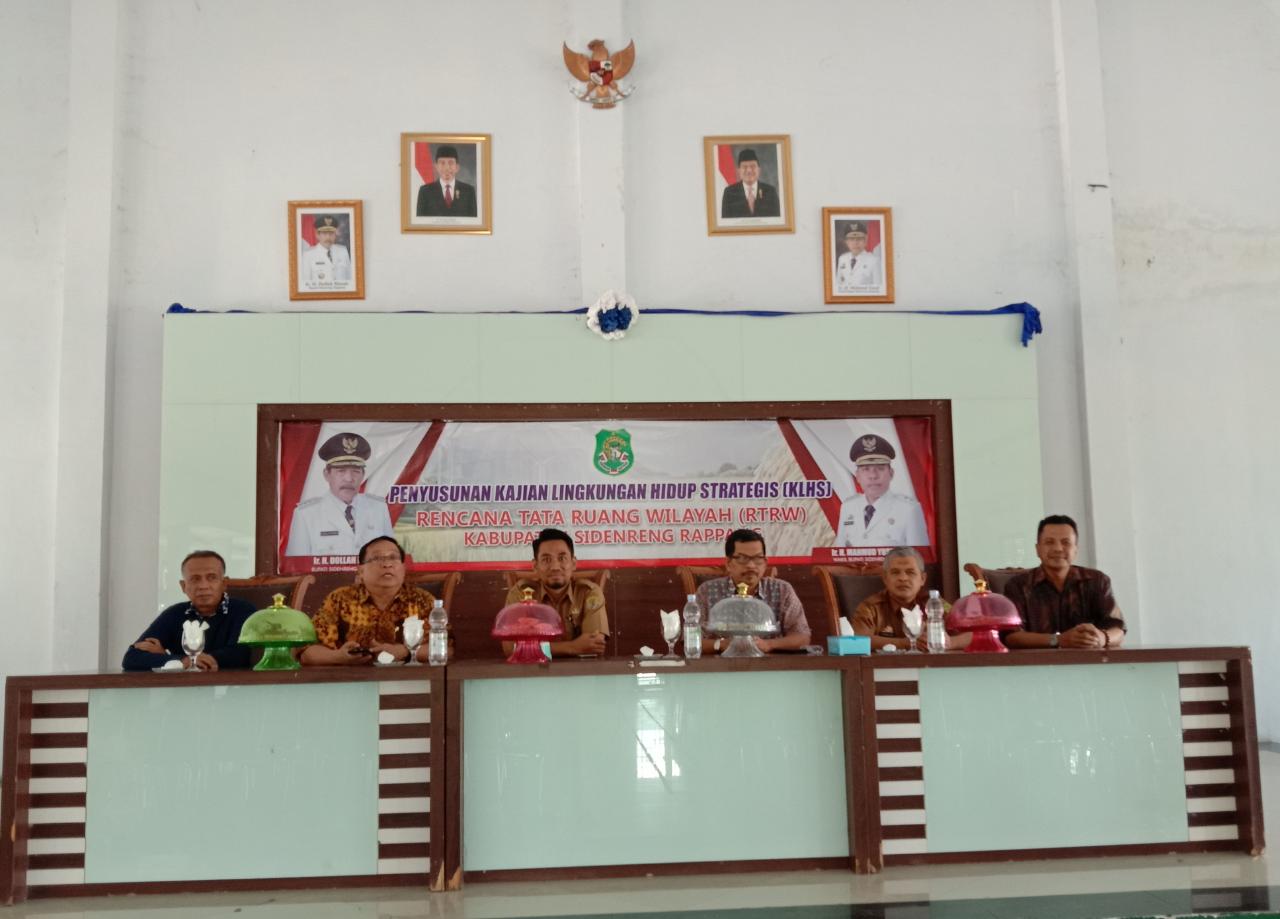 Tim Pokja KLHS RTRW Jaring Isu-isu Strategis Penataan Ruang Tim Pokja KLHS RTRW Jaring Isu-isu Strategis Penataan Ruang