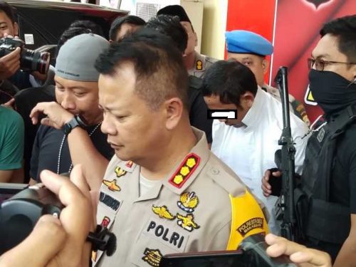 Kapolrestabes Makassar, Kombes Polisi Wahyu Dwi Ariwibowo saat jumpa pers terkait penangkapan oknum anggota DPRD terpilih asal Makassar.