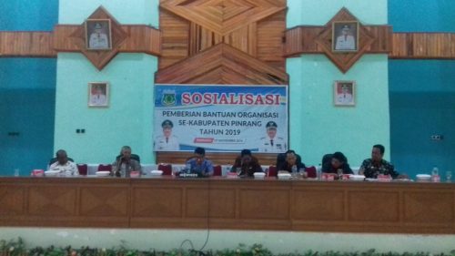 Sosialisasi pemberian bantuan kepada organisasi di ruang pola Kantor Bupati Pinrang, Kamis (7/11/2019).
