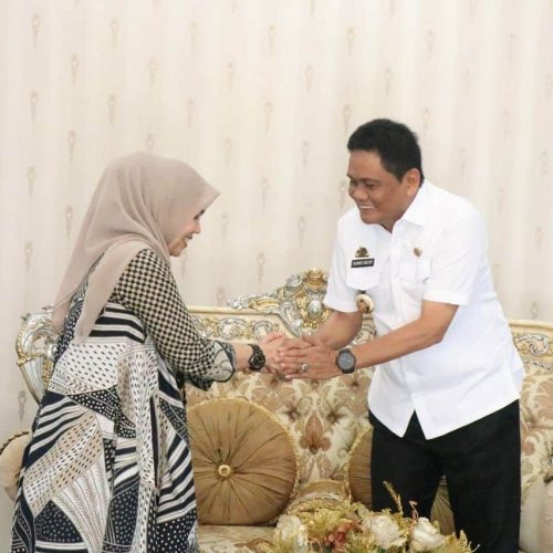 Bupati Barru, Suardi Saleh saat menerima kunjungan Ketua DPRD Sulsel, Andi Ina Kartika di rujab Bupati Barru, Rabu (6/11/2019).