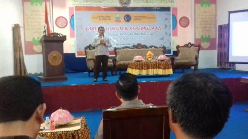 Muhammad Naim, Ketua Pemuda Muhammadiyah saat memberi sambutan pada kegiatan dialog hukum dan kepemudaan di Aula UM Parepare, Jumat (8/11/2019).