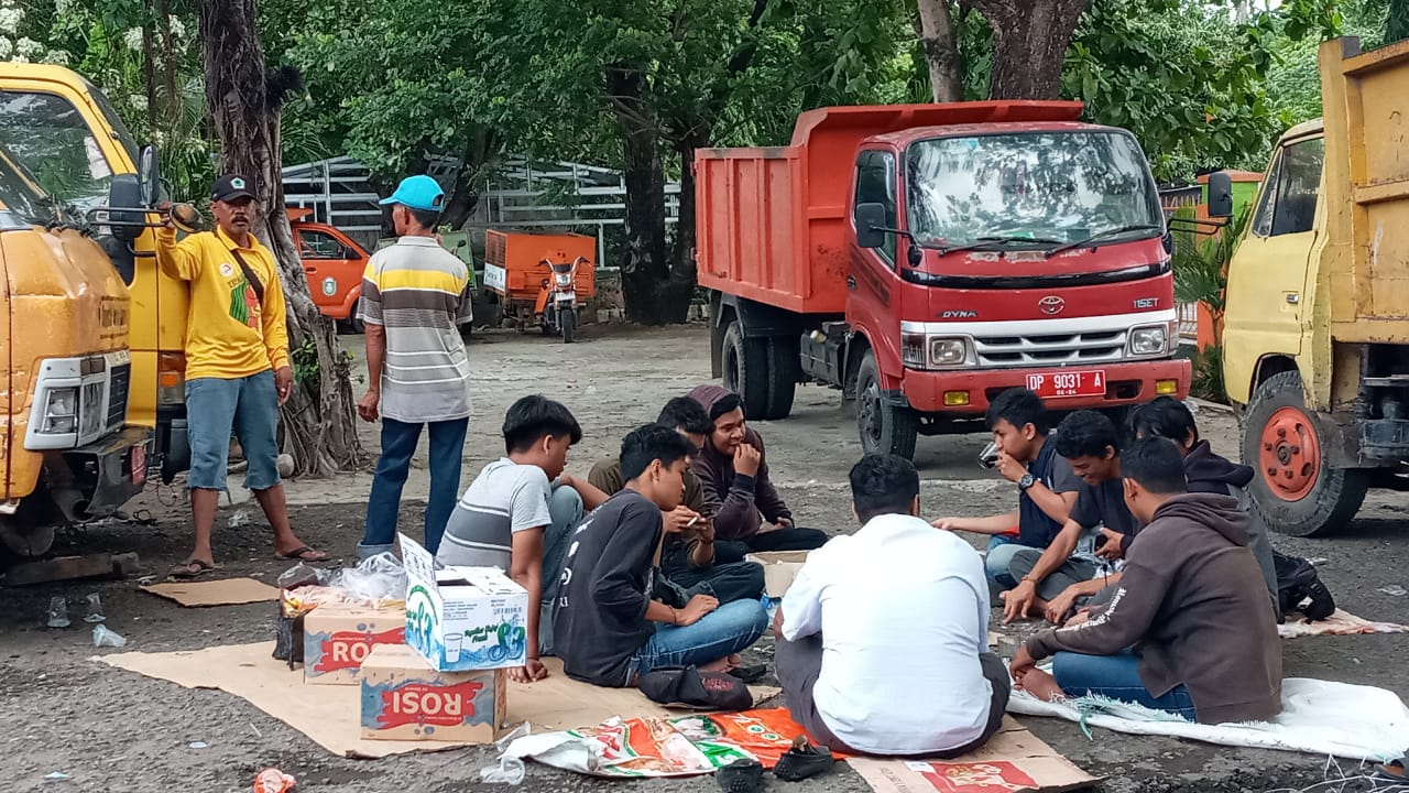 Selama Belum Dibayar, Kantor DLH Parepare Tetap Disegel