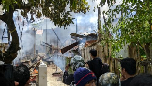 Kebakaran terjadi di Jalan Ketilang, Kelurahan Ujung Baru, Kecamatan Soreang, Kota Parepare, Kamis (26/12/2019). --foto dikutip dari KabarMakassar--