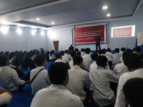 Rektor UMS Rappang Tularkan “The Power of Sedekah” ke Peserta Magang Rektor UMS Rappang Tularkan “The Power of Sedekah” ke Peserta Magang