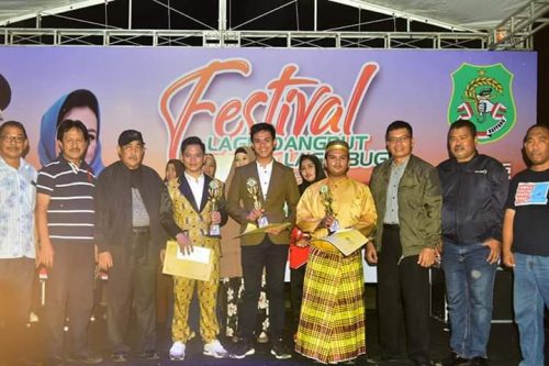 Di Hari Jadi Sidrap, Panca Lautang Sabet Juara I Lomba Lagu Bugis