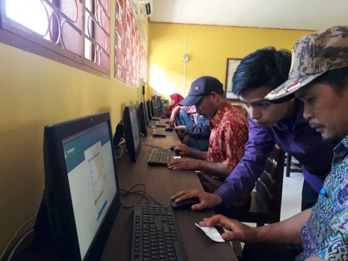 Jelang Ujian Nasional, PKBM Banne Padang Gelar Simulasi Ujian Berbasis Komputer