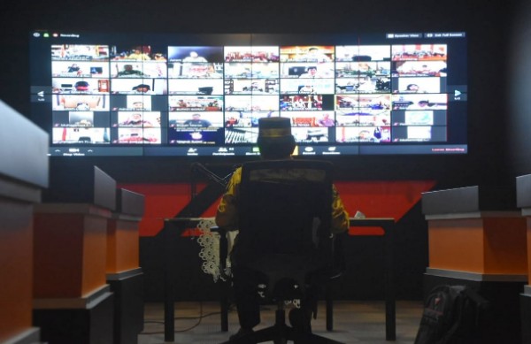 Bupati Soppeng Vidio Conference dengan Gubernur Sulsel, Ini yang Dibahas