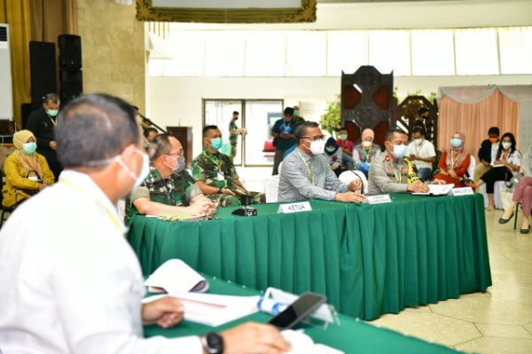 Hadiri Rakor Gugus Tugas Percepatan Penanganan Covid-19, Gubernur Sulsel Sedih Karena Ini