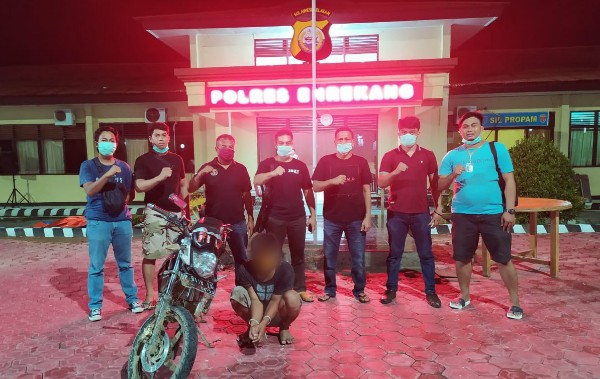 Dikejar Warga, Aksi Ranmor di Enrekang Pun Gagal