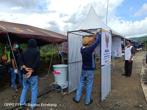 Tangkal Corona, Baznas Enrekang Serahkan Bideta ke Camat Cendana