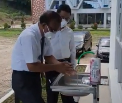 Kreatif Cegah Covid-19, IAIN Parepare Fungsikan Wastafel Tanpa Sentuh Kran Air
