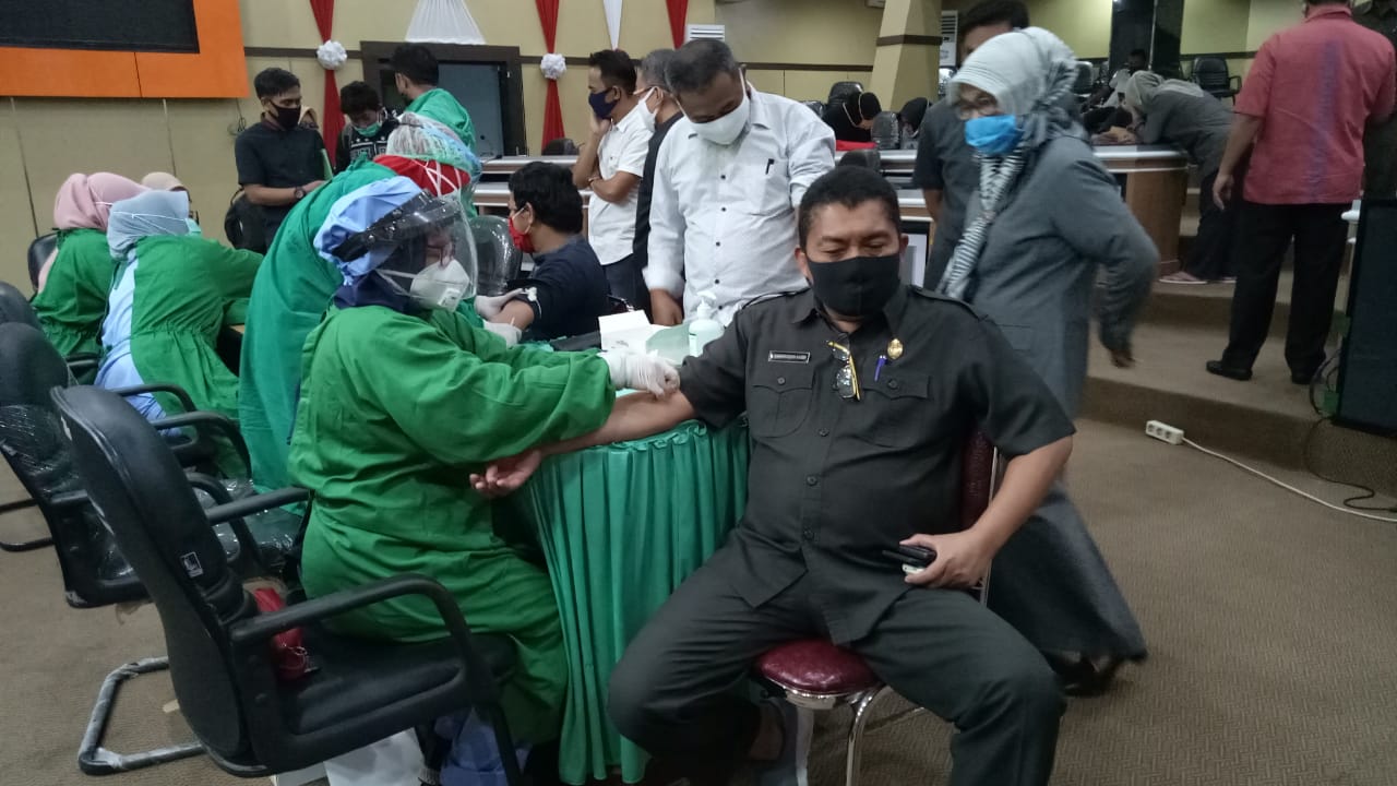 Anggota DPRD Parepare dan Keluarga di Rapid Tes, Hasilnya Semua Negatif