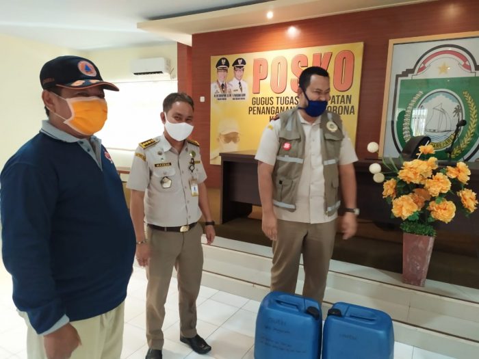 Tim Gugus Tugas Covid-19 Parepare Terima Bantuan 70 Liter Disinfektan