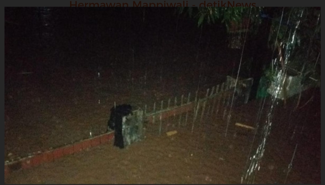 Banjir 3 Meter di Bantaeng, 4 Rumah Hanyut Terbawa Arus