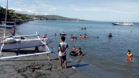 Liburan, Pengunjung Pantai Taman Mattirotasi Abaikan Protokol Kesehatan