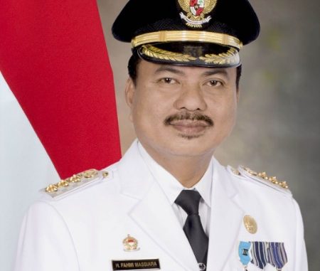 Bupati Majene, Fahmi Massiara.