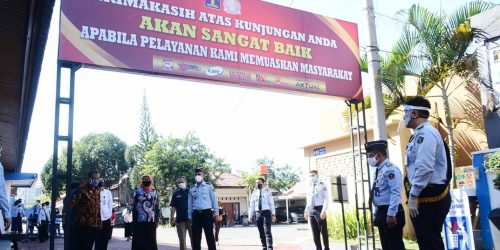 Kabalitbang dan Staf Ahli Menkumham Puji Layanan Publik Kanim Makassar