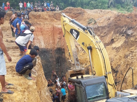 11 Orang Tertimbun Longsor Penambangan Sedalam 20 Meter di Muara Enim
