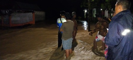 Banjir Terjang Batu Lappa Tengah Malam, Warga Panik