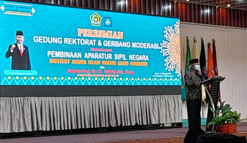 FOTO : Sekjen Kemenag RI Resmikan Gedung Rektorat dan Gerbang Moderasi IAIN Parepare