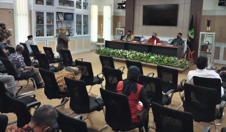 Soal Penerapan Jam Malam, Bupati Pinrang Rapat Dengar Pendapat dengan Pelaku UMKM