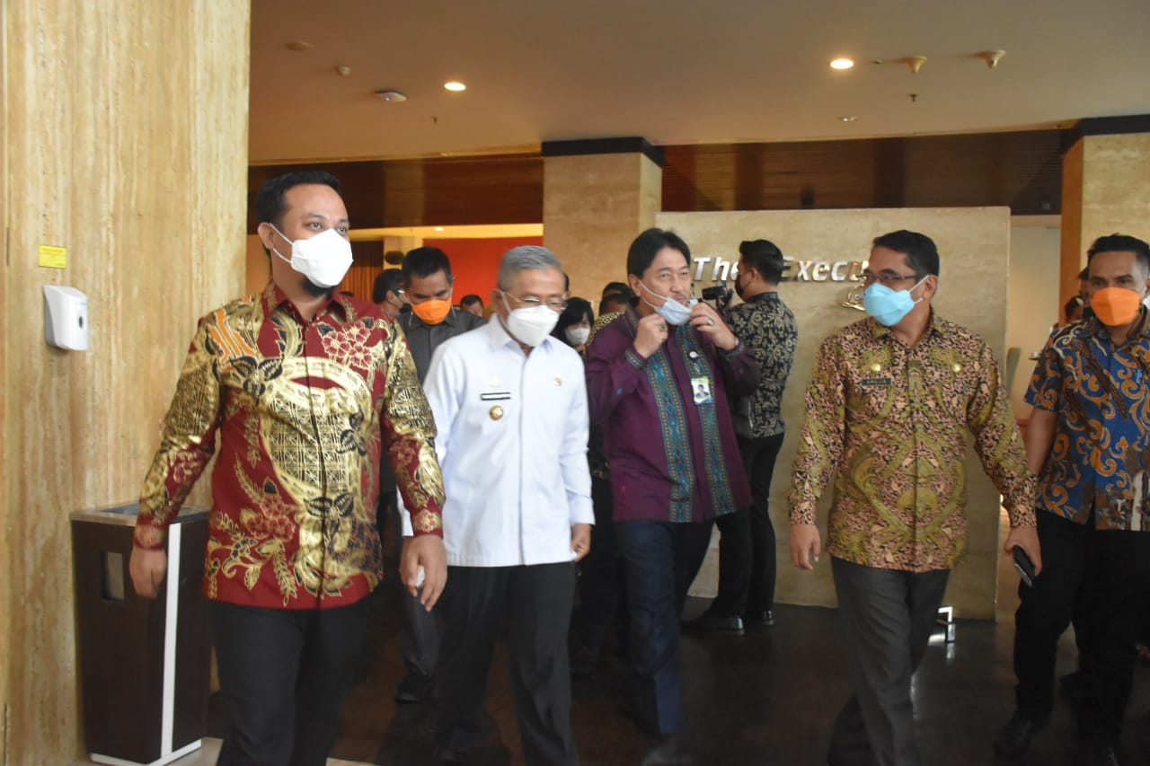 Begini Usulan Gubernur Sulbar saat Hadiri RUPS Bank Sulselbar di Makassar