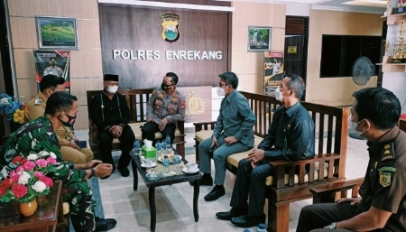 Rakor dengan Forkopimda, MB Sebut Enrekang Butuh Formulasi Tekan Pesta Pernikahan