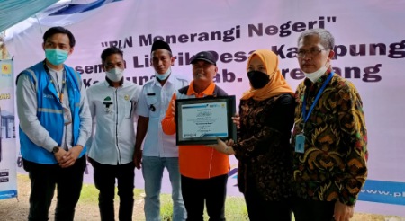 Setelah Listrik, Bupati Enrekang Bakal Perbaiki Jalan di Kampung Baru Bungin