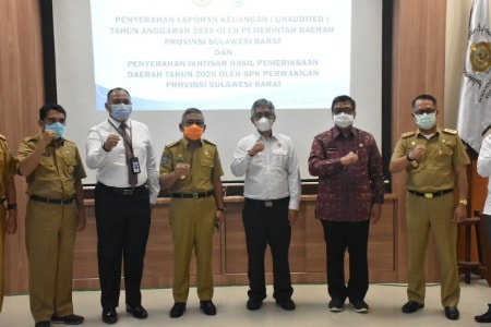 Serahkan LKPD 2020 Ke BPK RI, Gubernur Sulbar: WTP Merupakan Tantangan