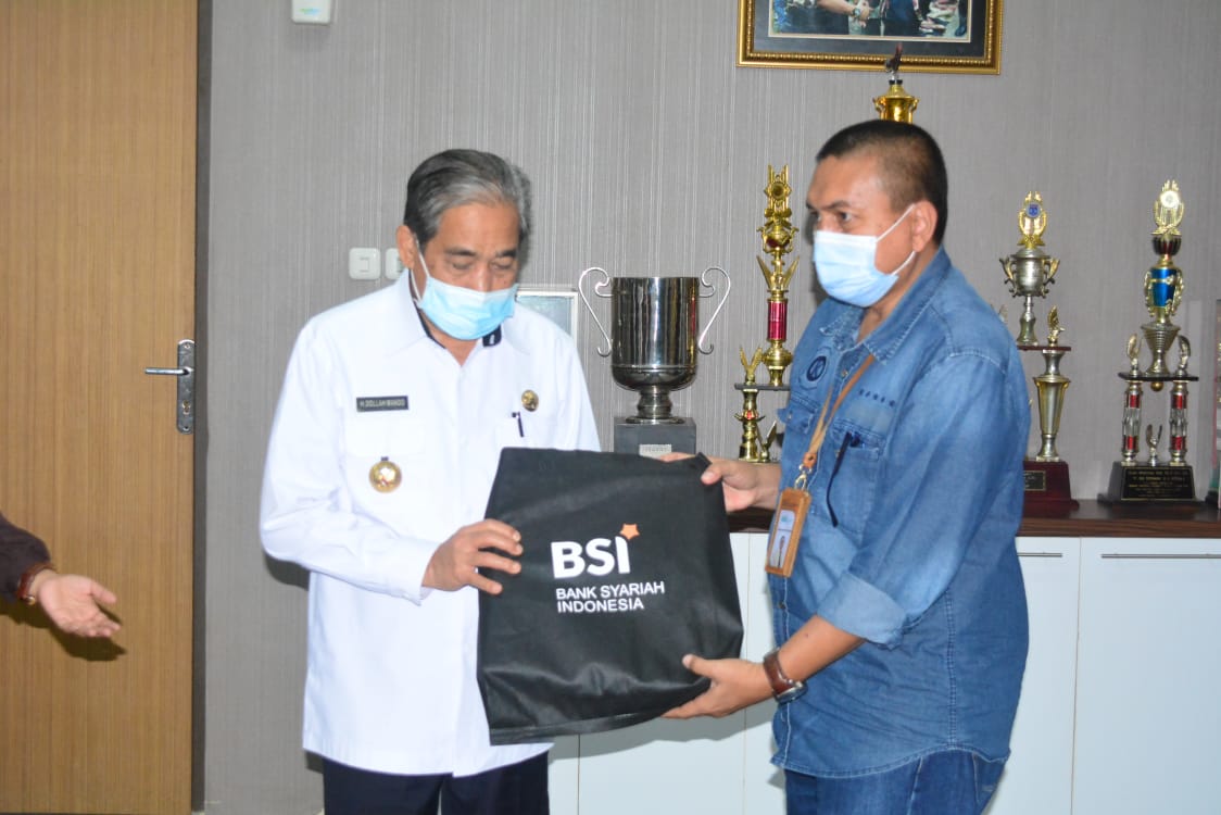Bupati Dollah Mando Terima Audiensi PT Bank Syariah Indonesia