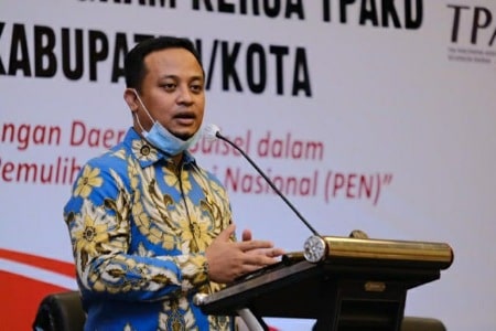 Plt Gubernur Sulsel Keluarkan Edaran Akselerasi Pelaksanaan Vaksinasi Covid-19