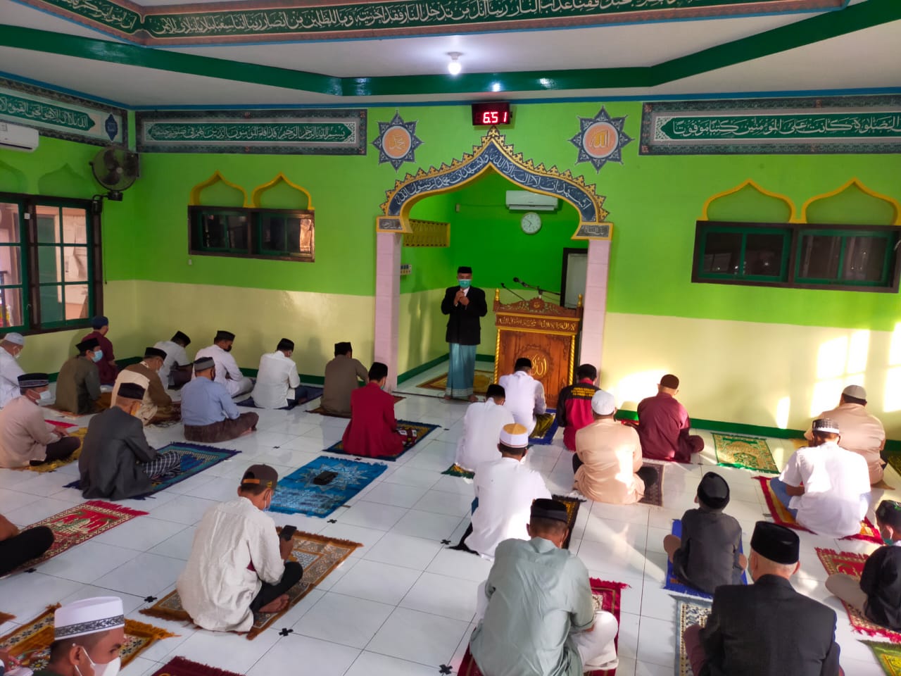 Prokes Ketat, Warga Muhammadiyah Gelar Salat Ied di Masjid Abu Bakar Passarang