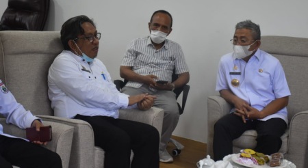 Bahas Huntara, Tim YCP Temui Gubernur Sulbar