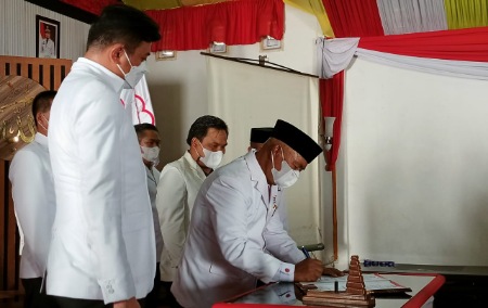 Bupati Gowa Lantik Bupati Enrekang Pimpin PMI Enrekang