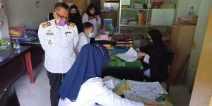 BKPSDMD Parepare Mudahkan Layanan Kepegawaian, Turun Langsung Serakkan SK Kenaikan Pangkat