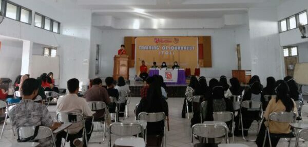 Pertajam Skill Menulis, Red Line Gelar Training of Journalist