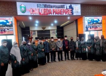 ICMI Orda Parepare Resmi Dilantik, Ketua ICMI Terharu