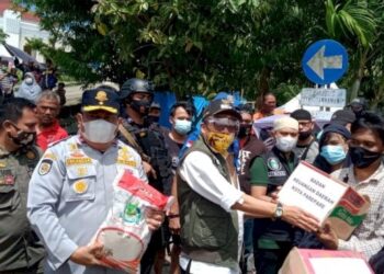 Bantuan Pemkot Parepare Tiba di Sulbar, Diserahkan Langsung Wali Kota Parepare ke Korban Gempa