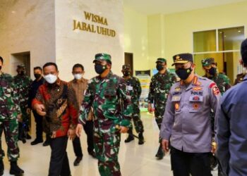 PLT Gubernur Sulsel Dampingi Panglima TNI dan Kapolri Tinjau Asrama Haji Sudiang
