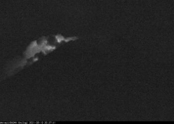 Gunung Merapi Erupsi, Abu Vulkanik Hujani 19 Desa di Magelang