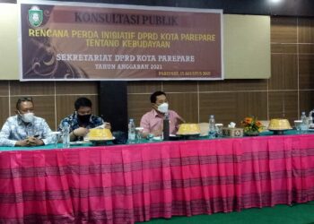 Konsultasi Publik Ranperda Kebudayaan, Ketua Komisi II DPRD Parepare Minta Peserta Aktif Beri Masukan
