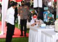 Presiden RI, Joko Widodo saat meninjau vaksinasi pelajar di Bogor. --Foto Biro Pers Sekretariat Presiden--