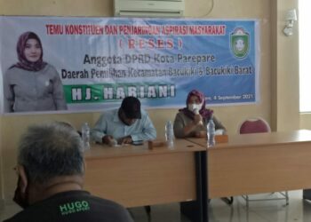 Reses Anggota Komisi II DPRD Parepare Hariani, Warga Sampaikan Aspirasi Perbaikan Jalan Berlubang