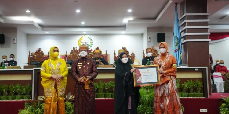 Kebut Vaksinasi TP PKK Gowa Raih Penghargaan di Hari Jadi Ke-352 Sulsel Kebut Vaksinasi TP PKK Gowa Raih Penghargaan di Hari Jadi Ke-352 Sulsel