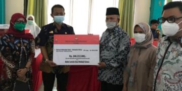 Ratusan Lansia di Sidrap Terima Bantuan Atensi Kemensos