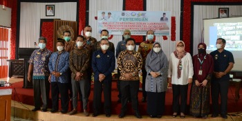 Enrekang Terima Penghargaan STBM Award 2021 Dari Kemenkes Enrekang Terima Penghargaan STBM Award 2021 Dari Kemenkes