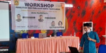 Fakshi IAIN Parepare Gelar Workshop Penelitian dan Publikasi KTI