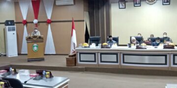 Enam Fraksi DPRD Parepare Bacakan Pandangan Umum Terhadap Ranperda Retribusi Perizinan Tertentu